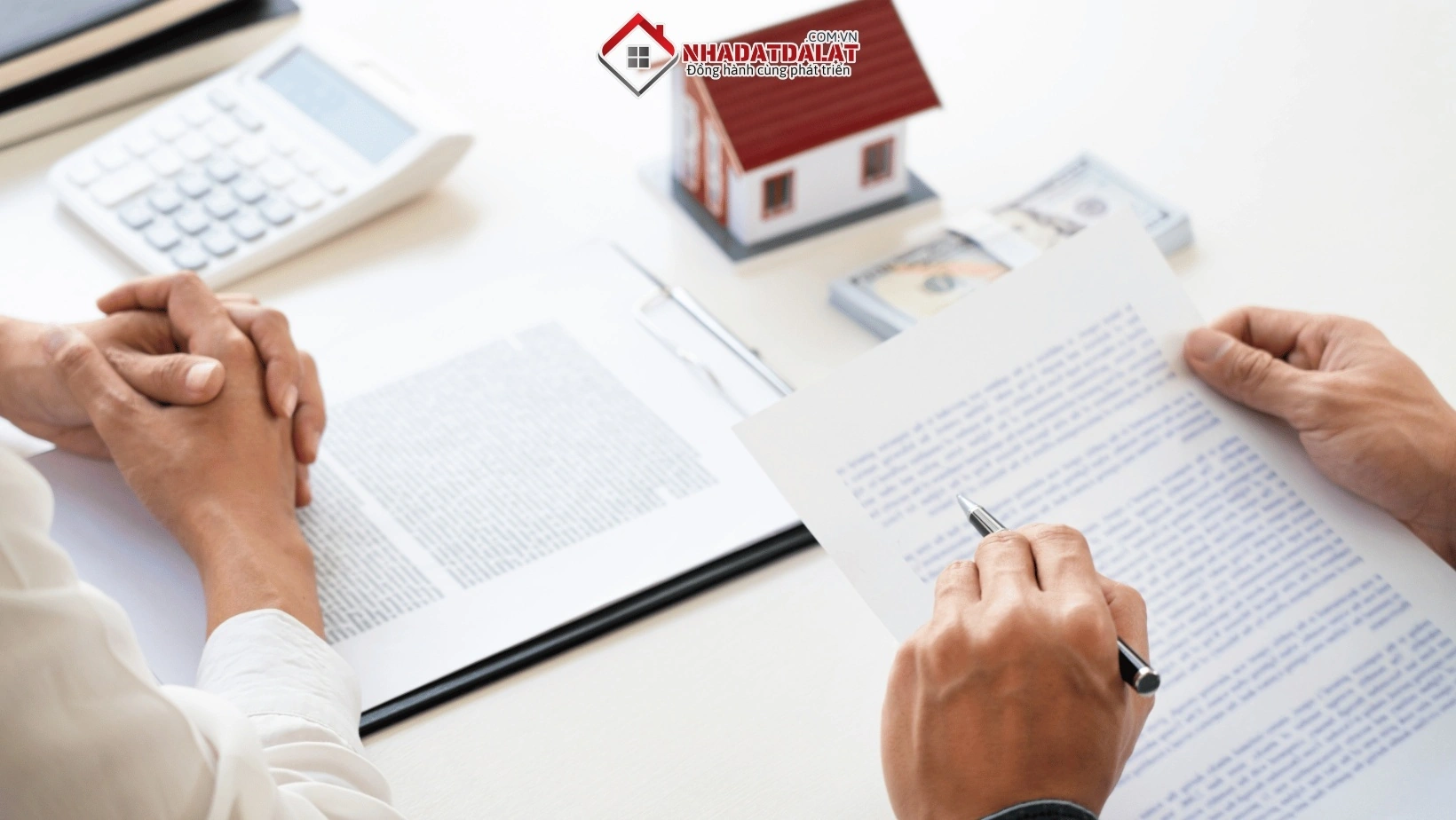 Đăng ký biến động, điều chỉnh diện tích hoặc cải chính giấy tờ nhà đất